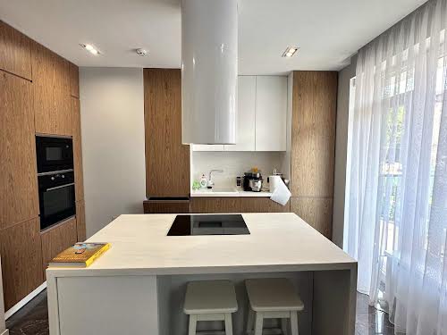 квартира за адресою Пекарська вул., 57