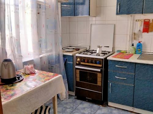 квартира за адресою Осіння вул., 10