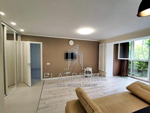 квартира за адресою Глібова вул., 7