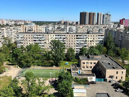 квартира за адресою Романа Шухевича просп. (Генерала Ватутіна), 2