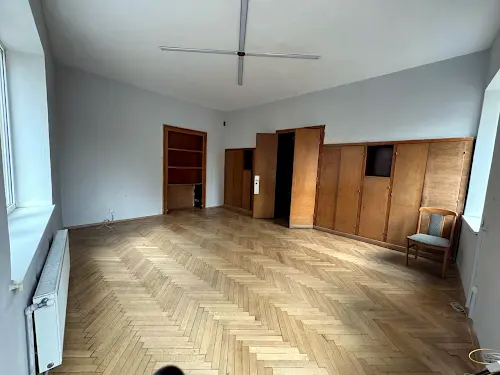 комерційна за адресою Шведська, 3