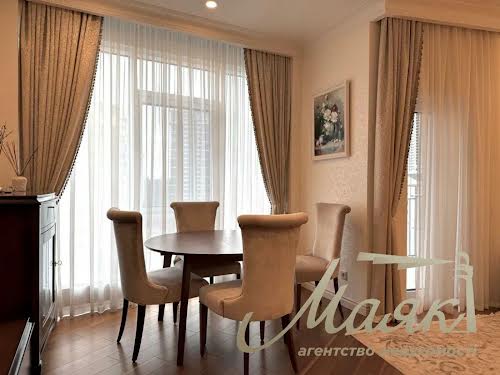 квартира за адресою Буслівська вул., 12