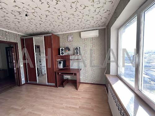 квартира за адресою Оноре де Бальзака вул., 70