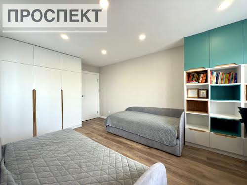 квартира за адресою Михайла Лушпи просп., 2/2