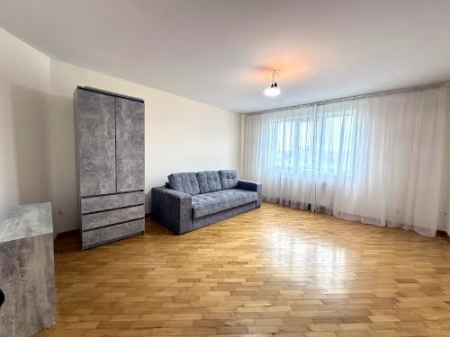 квартира за адресою Паркова вул., 18в