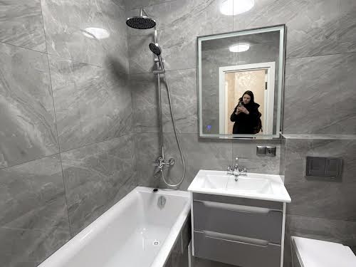 квартира за адресою Озерна вул., 16Б