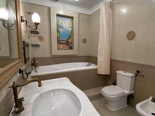 квартира за адресою Драгоманова вул., 5
