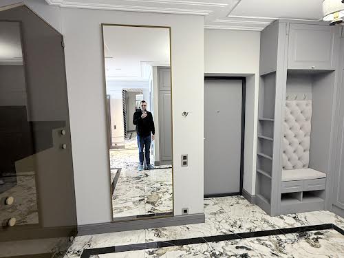 квартира за адресою Куприна, 1