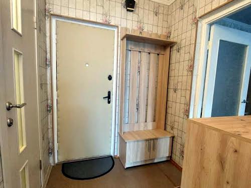 квартира по адресу Ревуцкого ул., 19/1