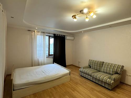 квартира за адресою Стуса 32, 32
