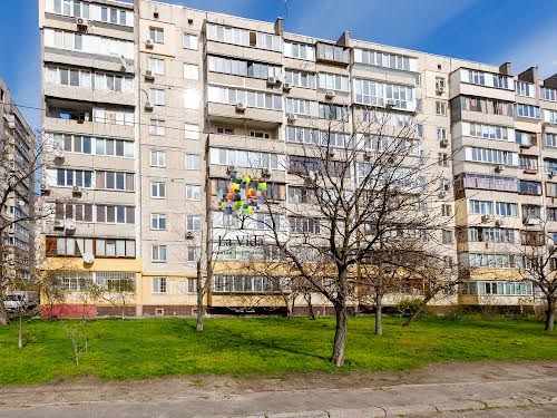квартира за адресою Микільсько-Слобідська вул., 6/2