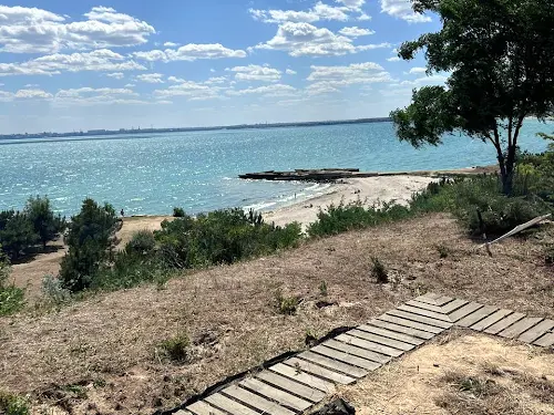 ділянка за адресою с. Крижанівка, Набережна вул., 7