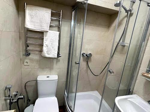 квартира за адресою Степана Бандери вул. (), 2