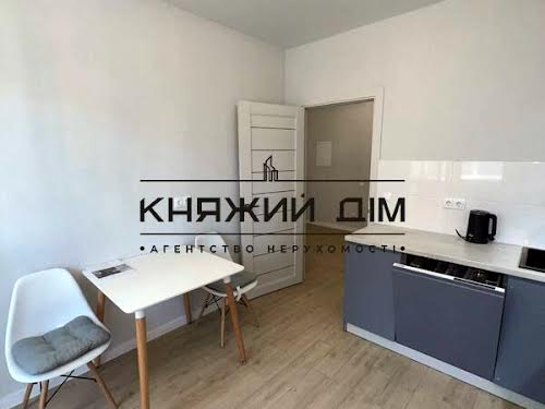 квартира за адресою Ревуцького вул., 40-Б