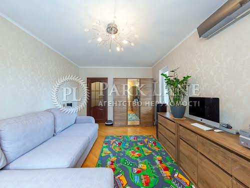 квартира за адресою Феодосійський пров., 14-А