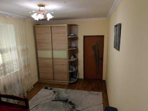 квартира за адресою Галицька вул., 64в