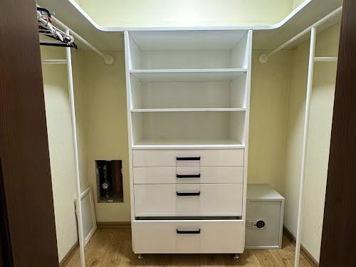квартира за адресою Жуковского, 10