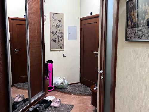 квартира за адресою Євгена Коновальця вул. (Щорса), 36б
