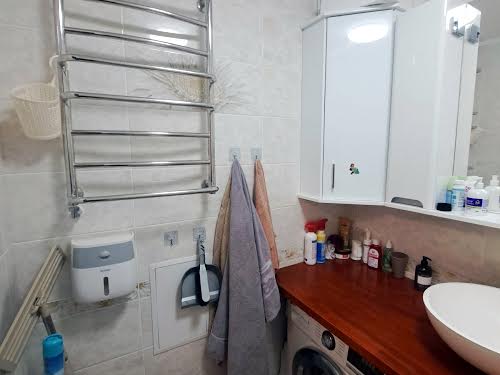квартира за адресою вул. Прикордонна, 80