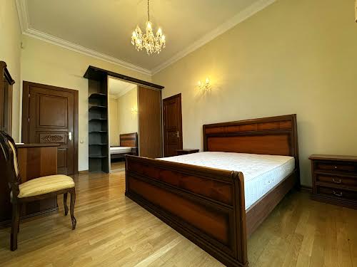 квартира по адресу Новаковского ул., 8