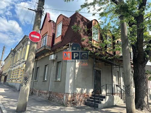 комерційна за адресою Кузнечна, 8