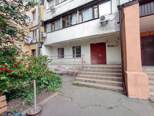 коммерческая по адресу Рабочая ул., 75