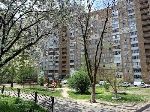 квартира за адресою Миколи Ушакова вул., 16