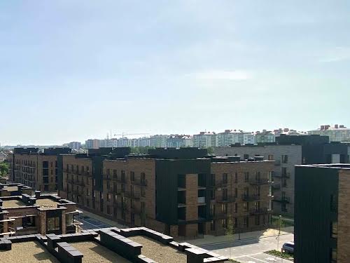 квартира за адресою 24 Серпня вул., 12