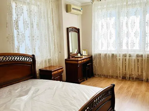 квартира за адресою В'ячеслава Чорновола вул., 20