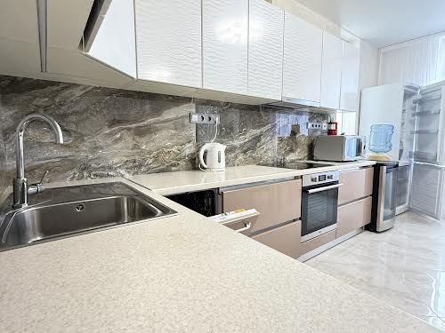 квартира за адресою Регенераторна вул., 4 к8
