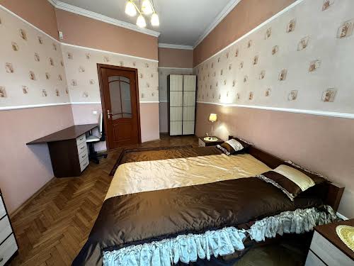 квартира за адресою Гетьмана Петра Дорошенка вул. (), 71