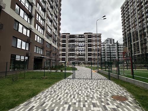 квартира за адресою Олександра Олеся вул., 2-В