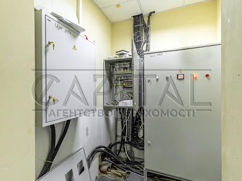 коммерческая по адресу Болсуновская ул. (Сергея Струтинского), 8