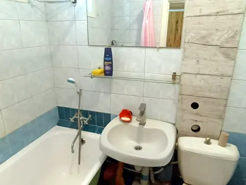 квартира за адресою Будівельників вул., 27
