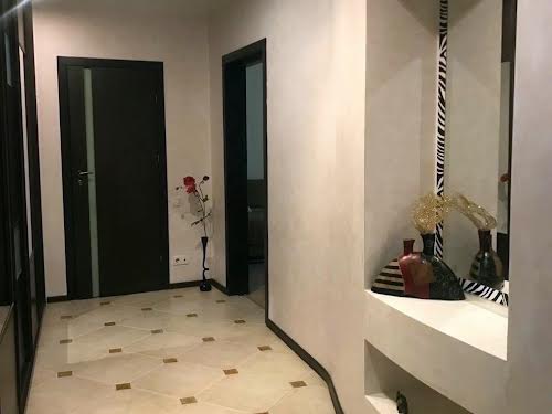 квартира за адресою Дніпровська набережна вул., 23