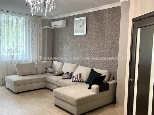 квартира за адресою майдан Героїв Небесної Сотні пл. (Руднєва майдан), 14/1