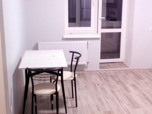 квартира за адресою Злуки просп., 47