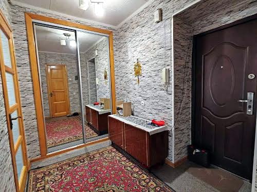 квартира за адресою Євгена Чикаленка вул., 68а