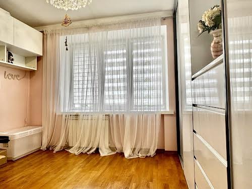 квартира за адресою Івана Мазепи вул. (Щорса), 11
