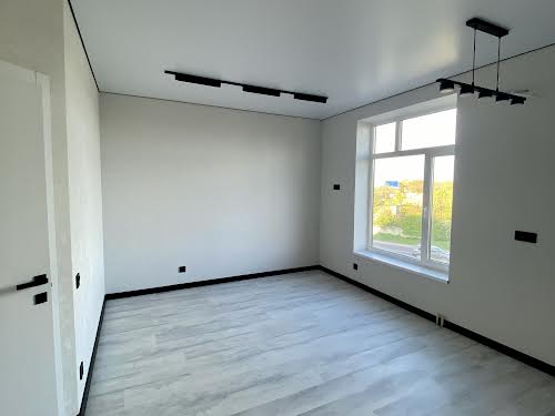 квартира за адресою Лисичівка, 4