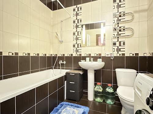квартира за адресою Сім'ї Кульженків вул. (Петра Дегтяренка), 35