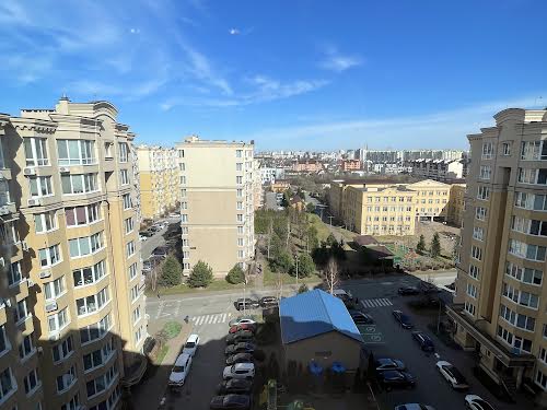 квартира за адресою Боголюбова вул., 32