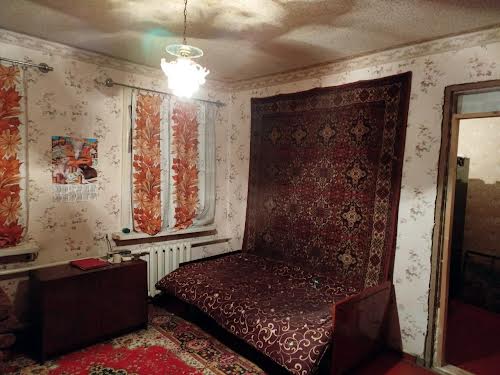 дом по адресу Чугуев, центральна