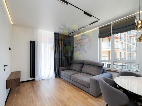квартира за адресою Салютна вул., 2к16