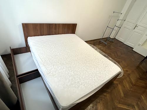 квартира по адресу Ужгородская ул., 4