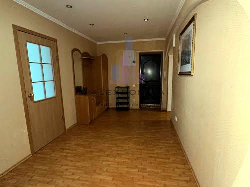 квартира за адресою Перемоги просп., 18