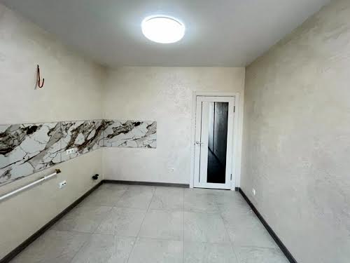 квартира за адресою Озерна вул., 16б