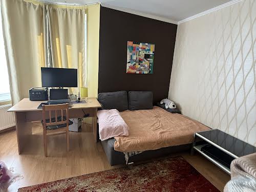 квартира за адресою Дніпровська набережна вул., 26