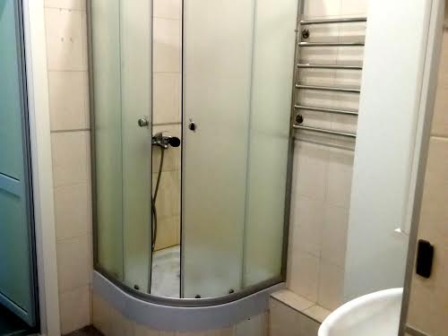 комерційна за адресою Ризька вул., 73-Г