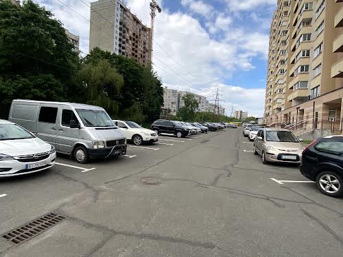 квартира за адресою Набережна, 6г